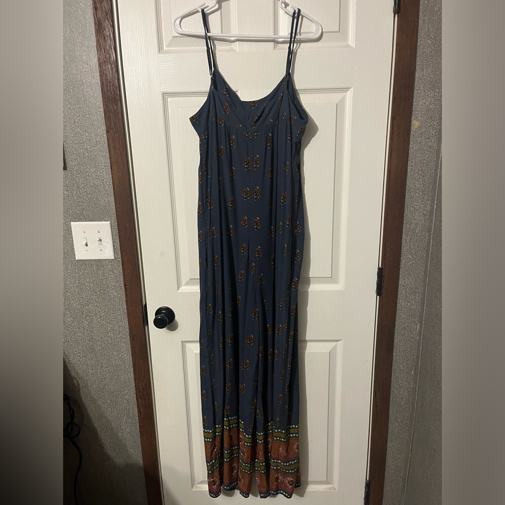 Wide leg jumpsuit